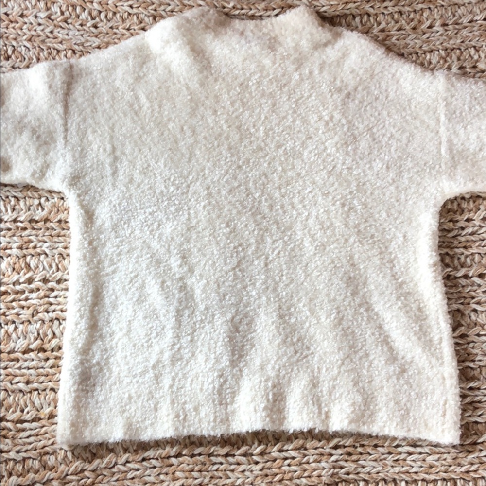 NWOT Long and cozy sweater - Picture 9 of 11